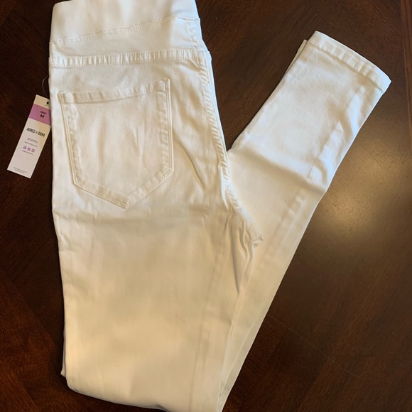 Pull-On Jeggings with Back Pockets - White - Picture 2 of 4